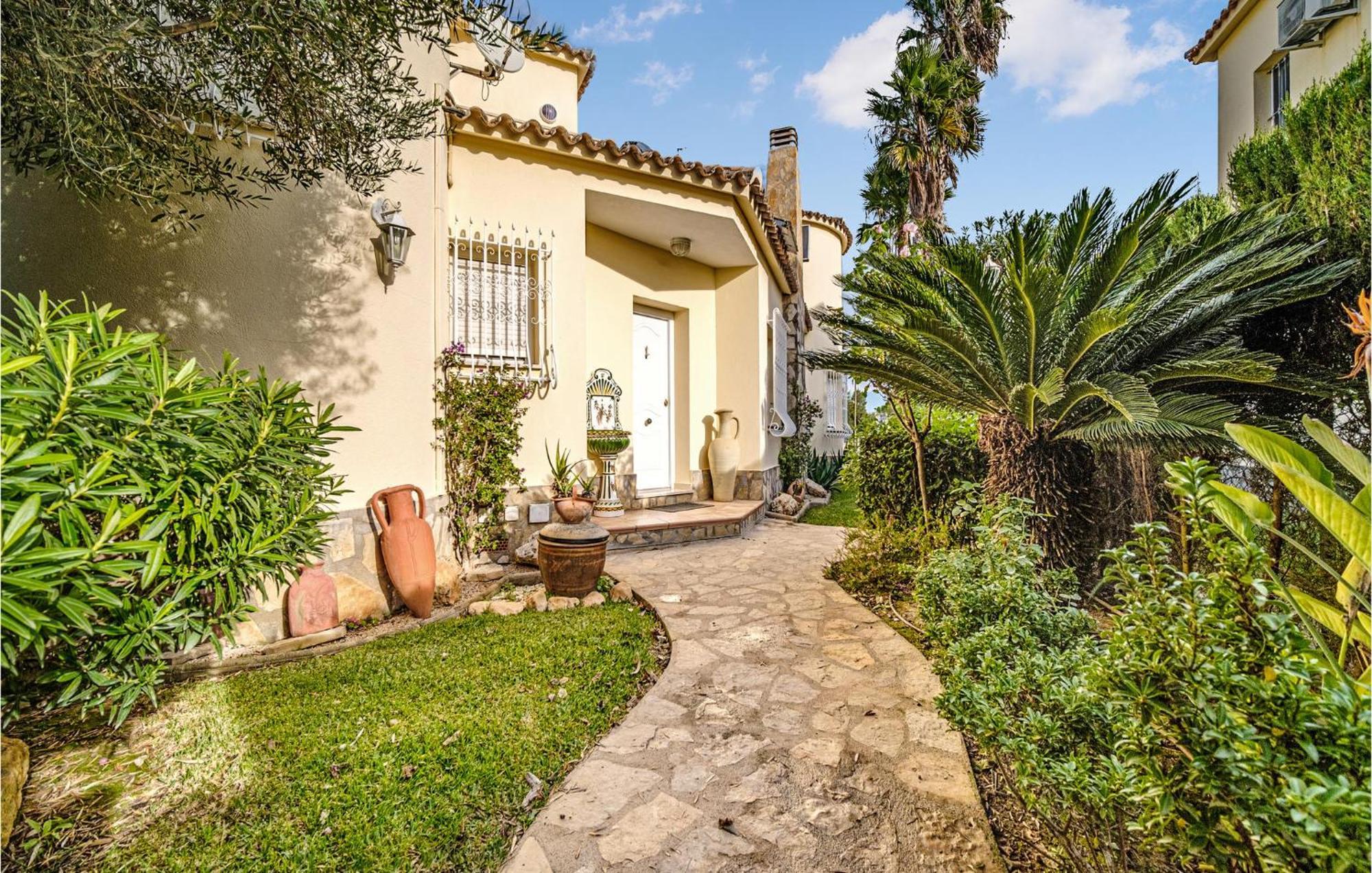 Beautiful Home In Oliva With Kitchen Luaran gambar